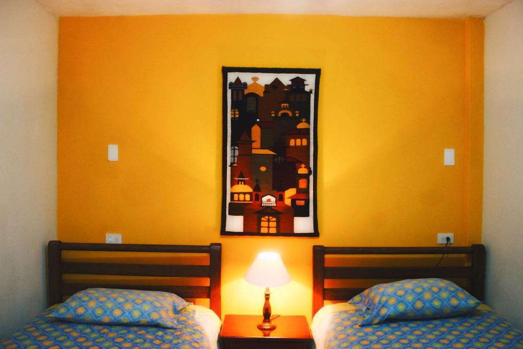 באניוס Hostal Timara מראה חיצוני תמונה